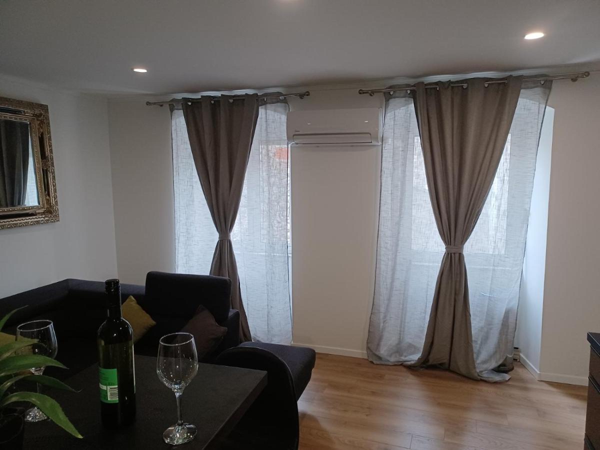 In The Centar Of Rijeka Apartment Bagian luar foto