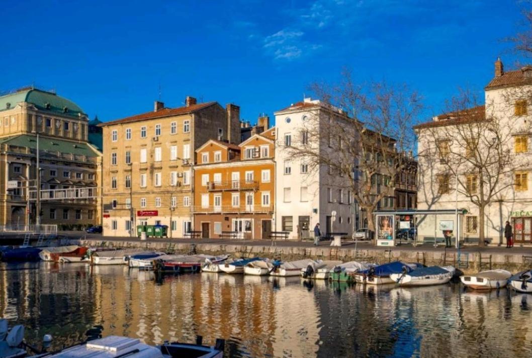 In The Centar Of Rijeka Apartment Bagian luar foto